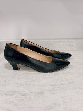 Town Shoes Leather pumps